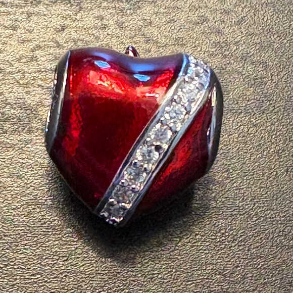 Heart and sash bracelet charm - Picture 2 of 2